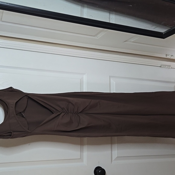 As Seen On Tiktok Evellyhootd Brown Sleeveless Padded Jumpsuit NWTS - Picture 3 of 8